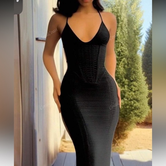 Black Backless Halter Bodycon Midi Dress - Picture 8 of 12